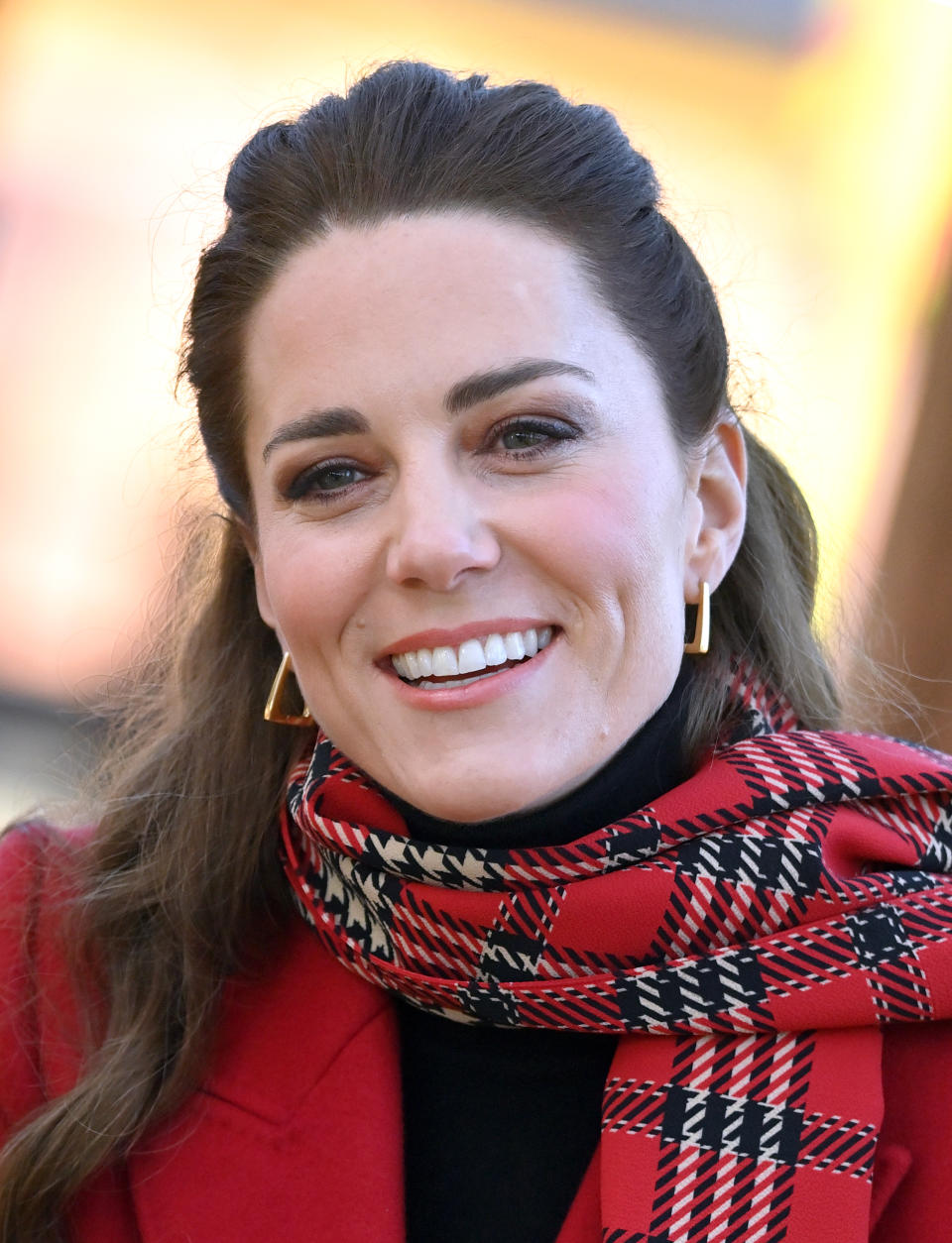 The Duchess of Cambridge also wore the 'Alia' earrings on a visit to Cardiff Castle in December 2020. (Getty Images)